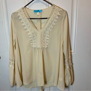 Buttons Beige Lace Trim Peasant Blouse Long Lace Trim Detailed Sleeves Size M